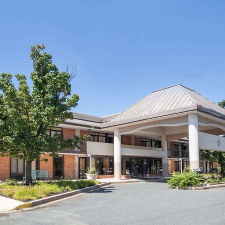 Perryville Hotel Bagian luar foto