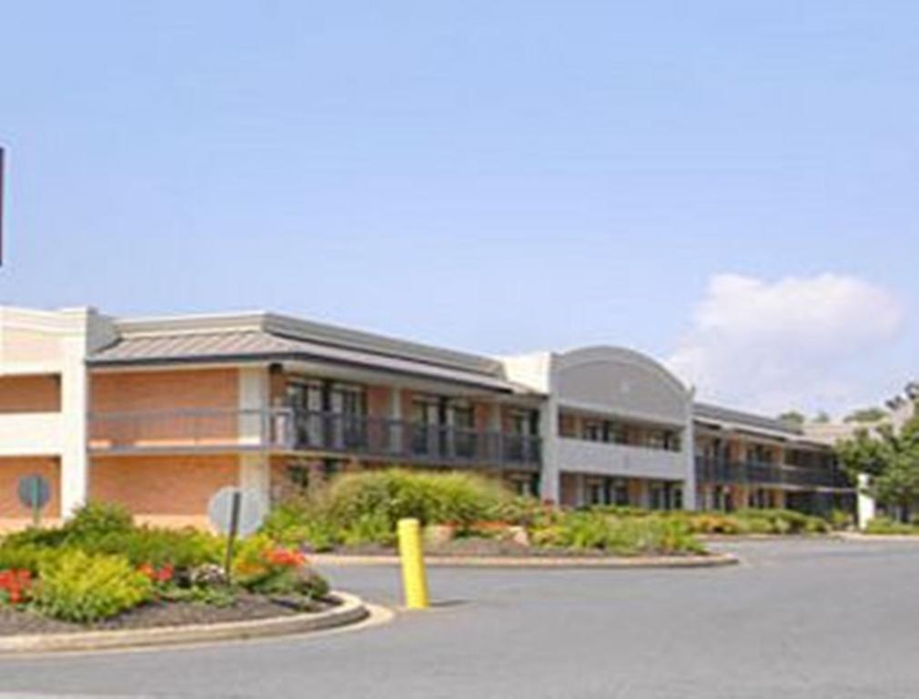 Perryville Hotel Bagian luar foto