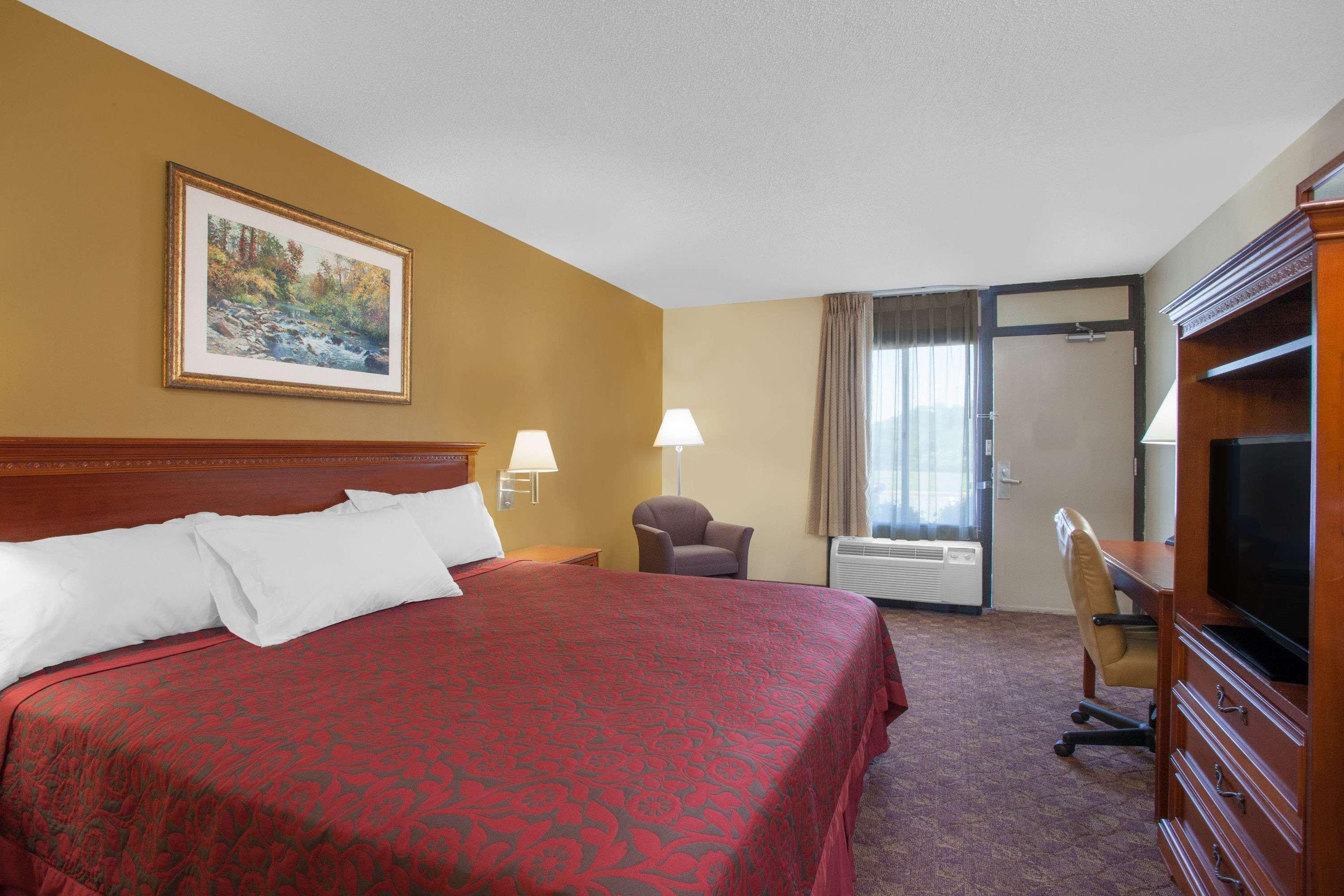 Perryville Hotel Bagian luar foto