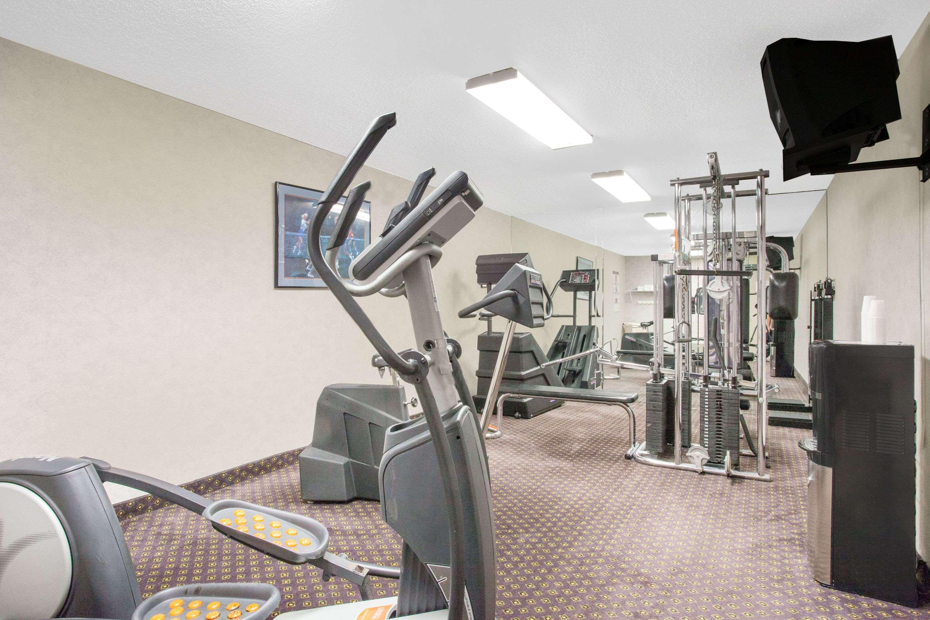 Perryville Hotel Bagian luar foto