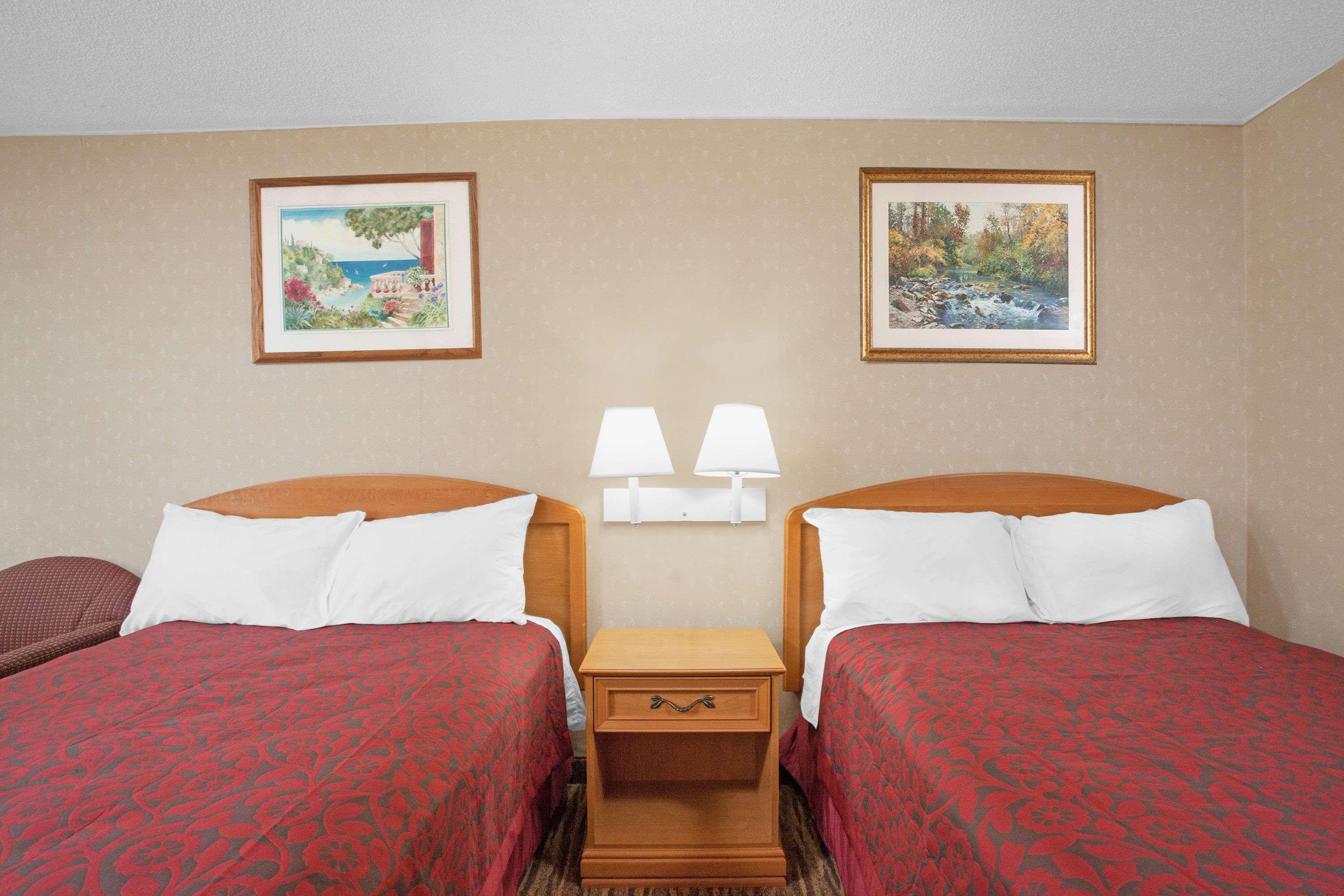 Perryville Hotel Bagian luar foto